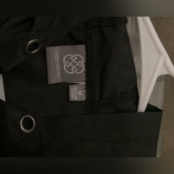 Daisy Fuentes Women's Active Chevron Pullover Windbreaker - Picture 2 of 2